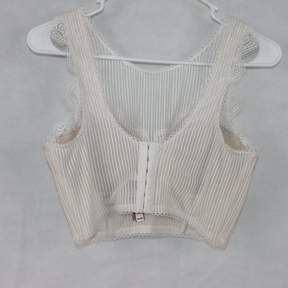 Victoria's Secret Women's 36D Bra - Picture 3 of 8